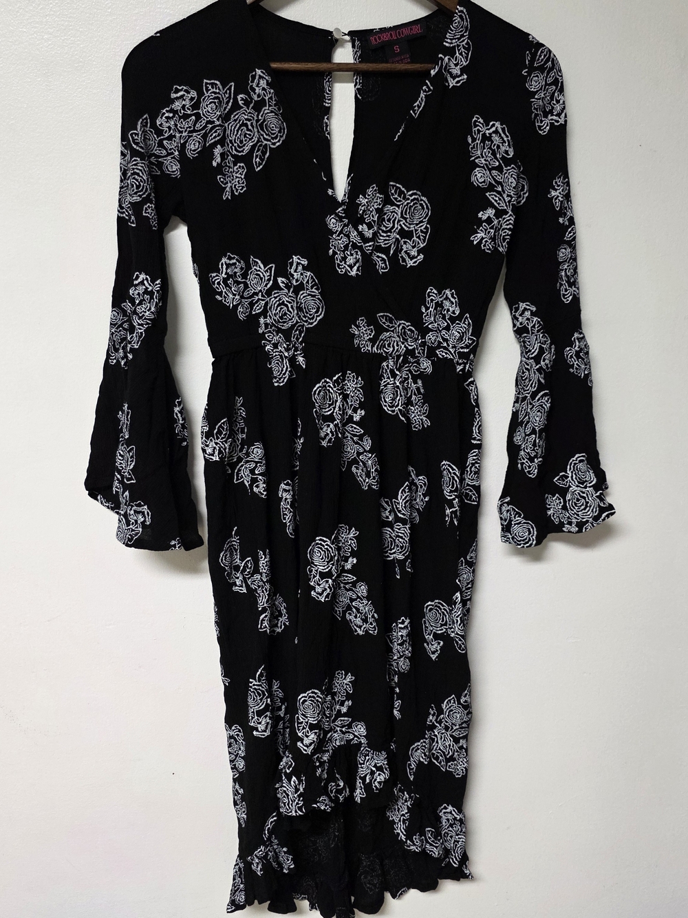 Rock&Roll Cowgirl Black and White Floral Long Sleeve Midi Dress